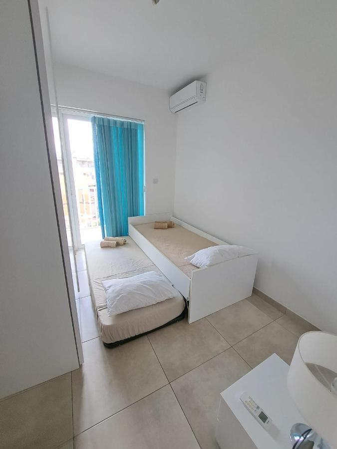 Modern apartment in Gzira Exterior foto